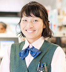 H.Kさん いかりスーパー レジスタッフ